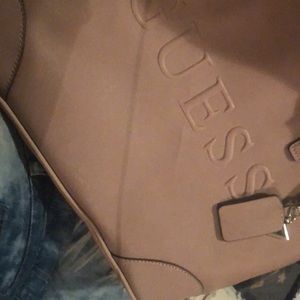 Guess tote